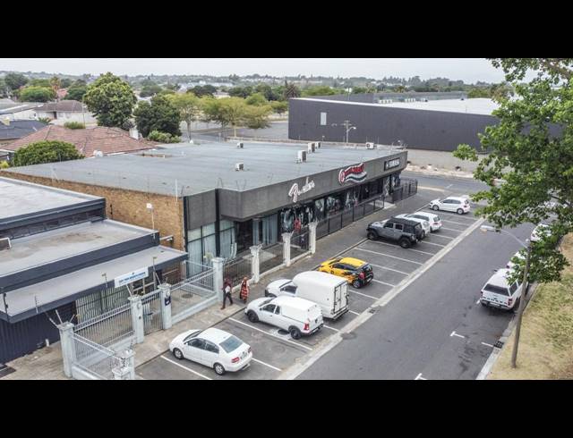 888M² SHOWROOM FOR SALE IN KEMPENVILLE